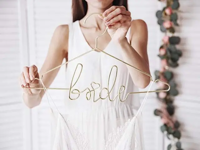 metalliki-chrisi-kremastra-_bride__2